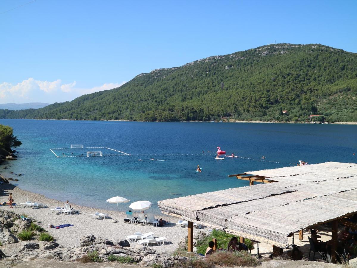 Studio Apartments & Rooms Lela, Sipan Island Sipanska Luka  Exterior photo