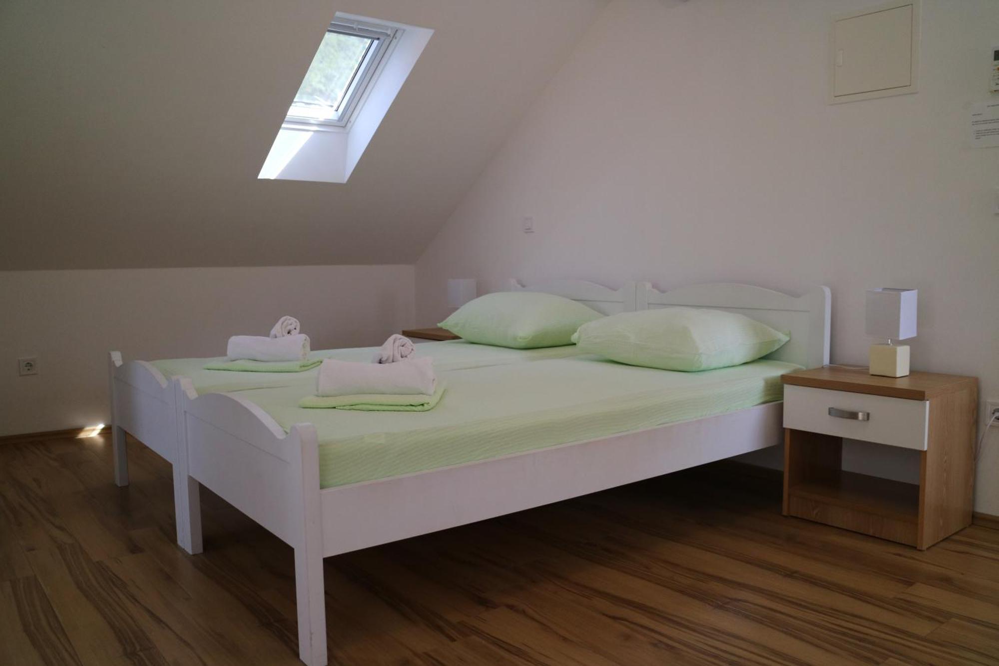 Studio Apartments & Rooms Lela, Sipan Island Sipanska Luka  Exterior photo