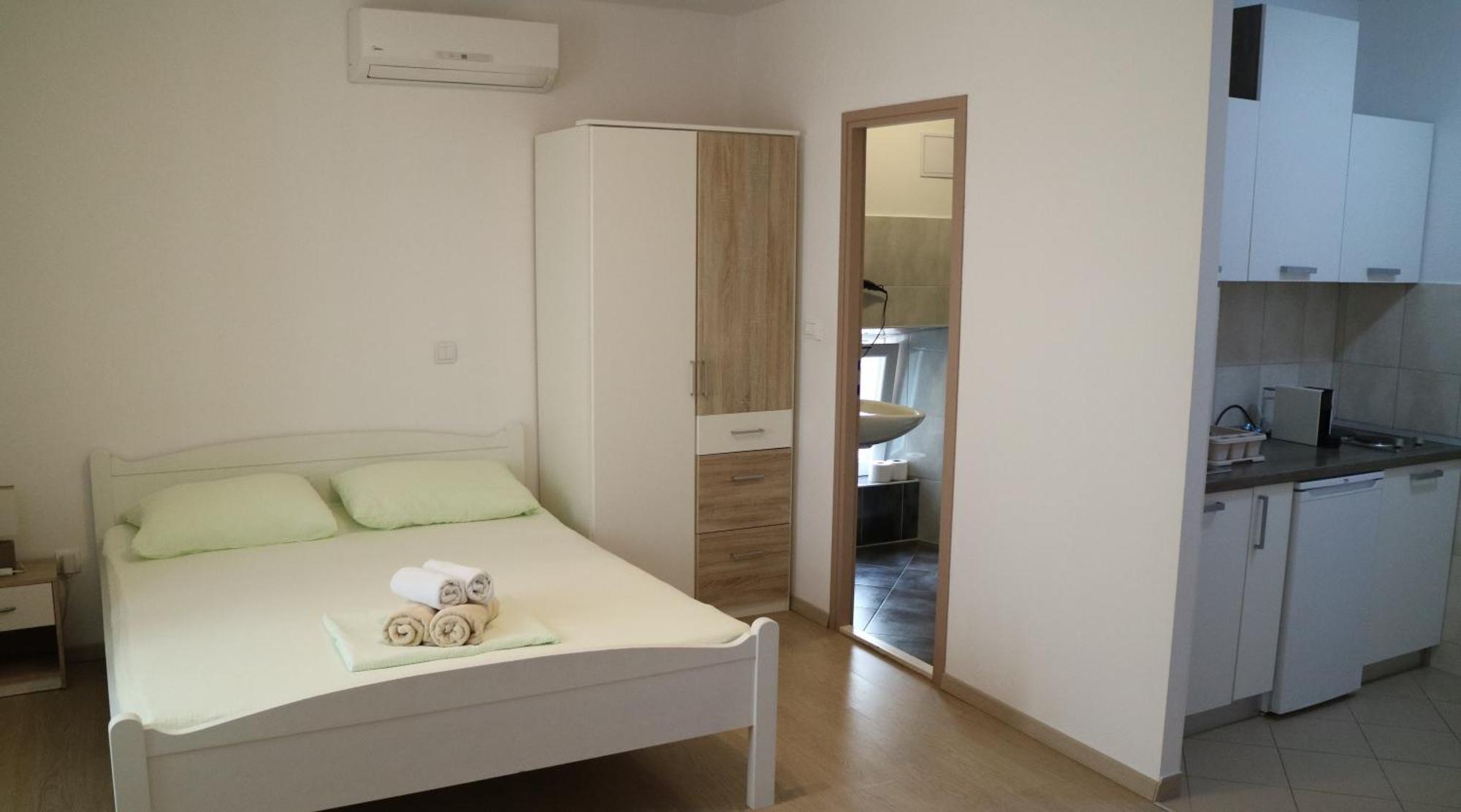 Studio Apartments & Rooms Lela, Sipan Island Sipanska Luka  Room photo
